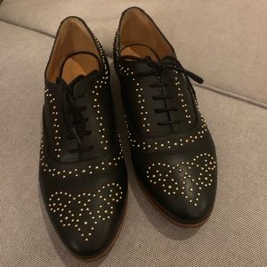 Sézane black with gold derbies ‘Louis’